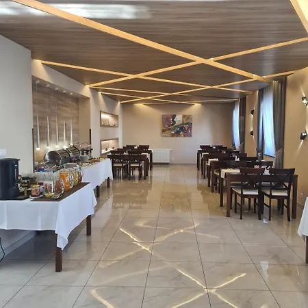Konukevi Tri Koruny 3*