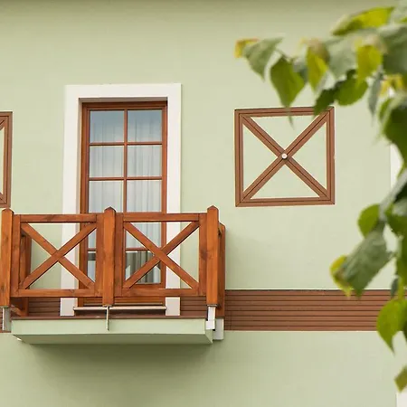 Vendégház Tri Koruny 3*