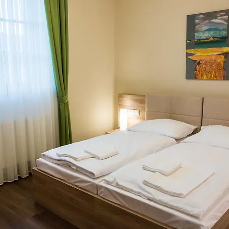 Tri Koruny Gasthuis 3*